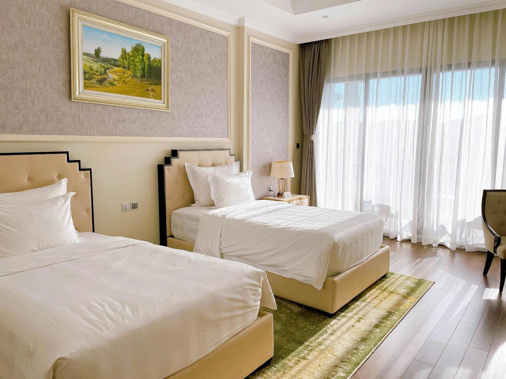 Plaza Lite Hotel 4*