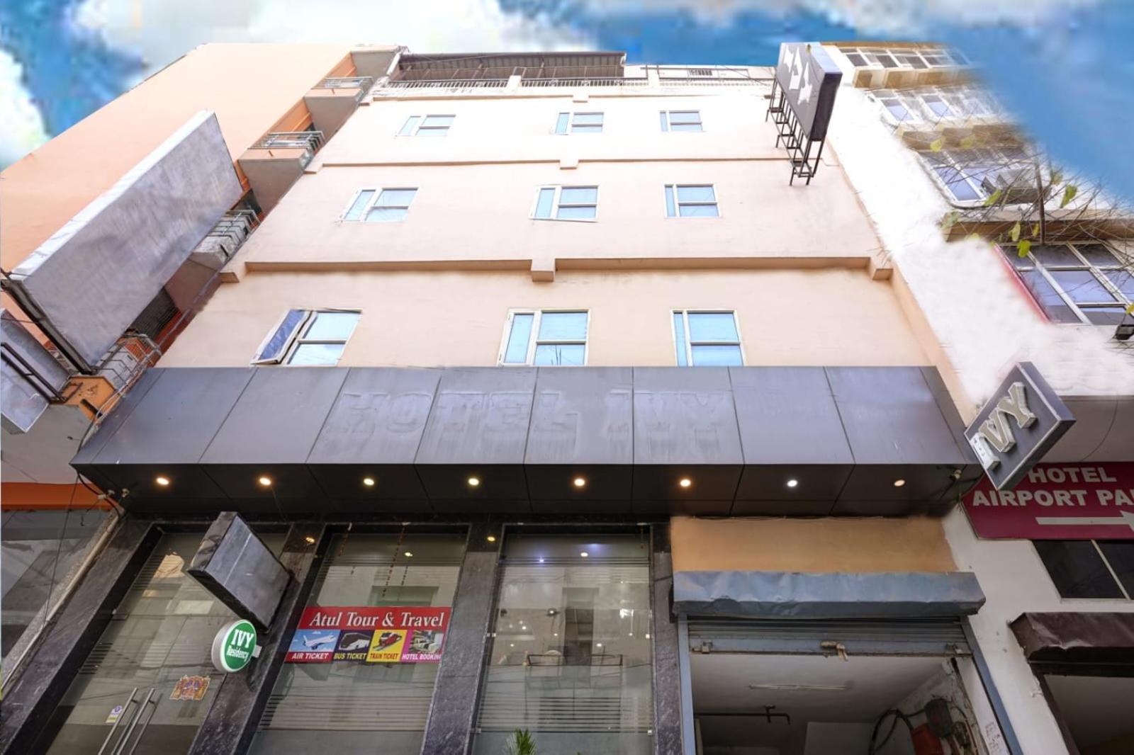 Hotel Plaza Lite 4*